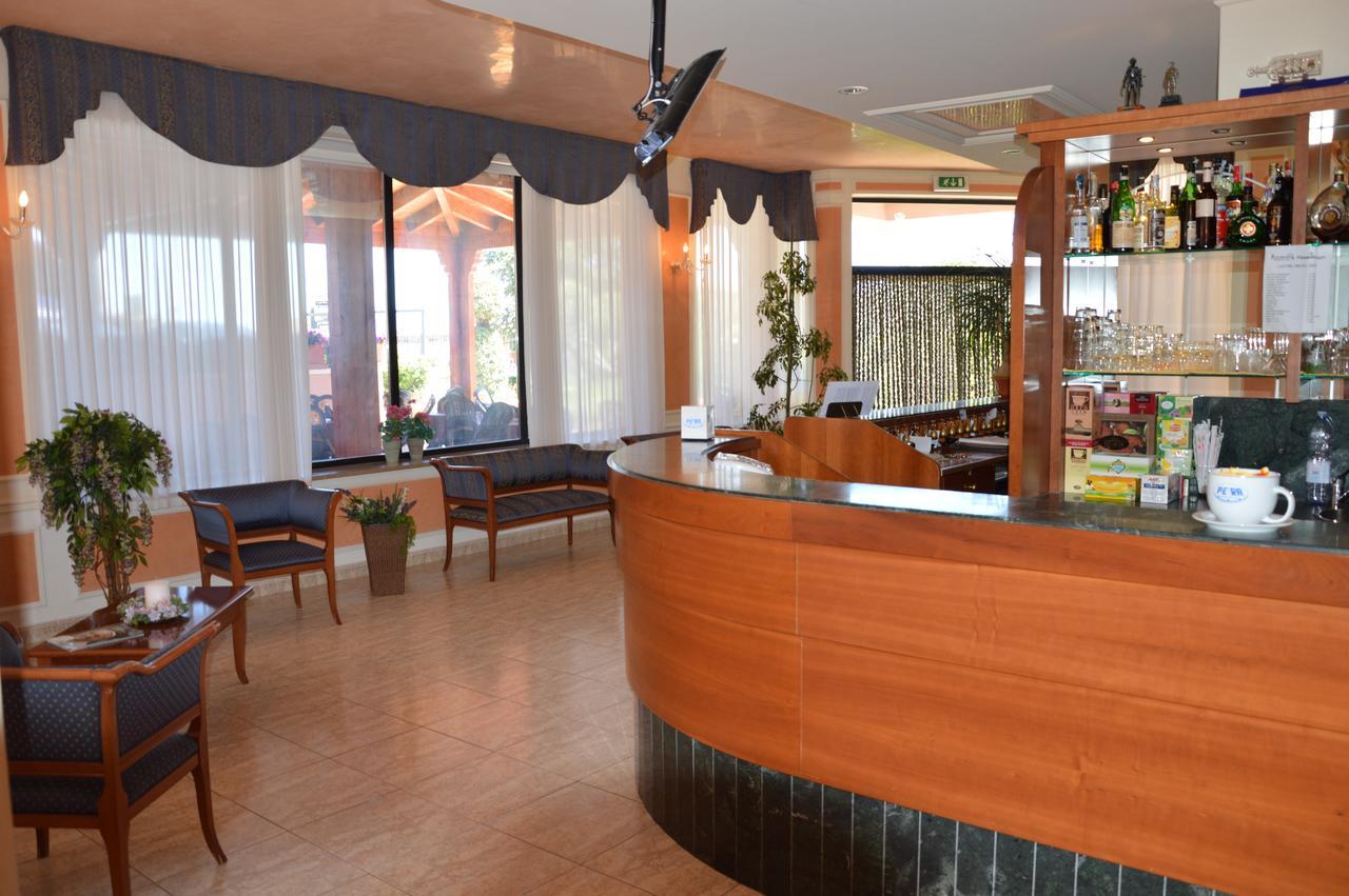 Rosamarina Hotel 3*