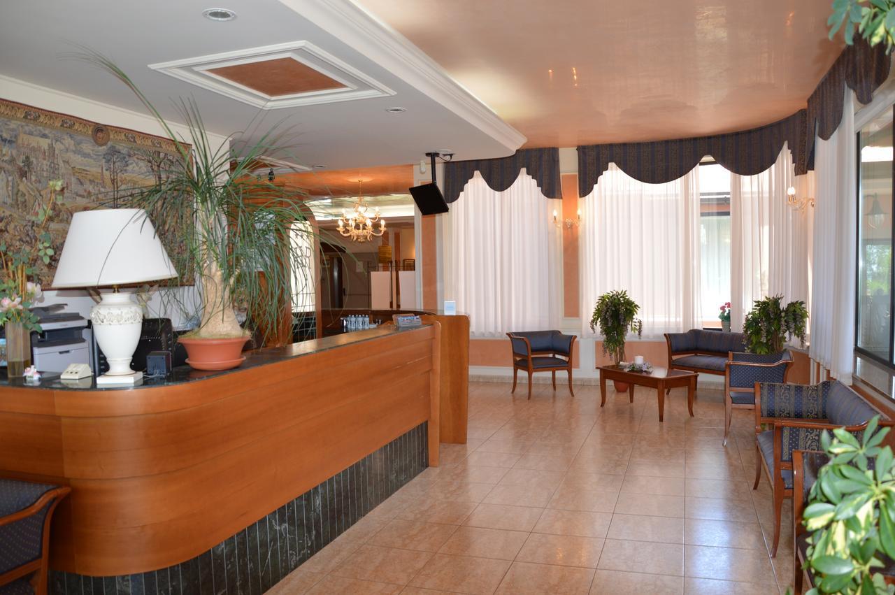 Rosamarina Hotel